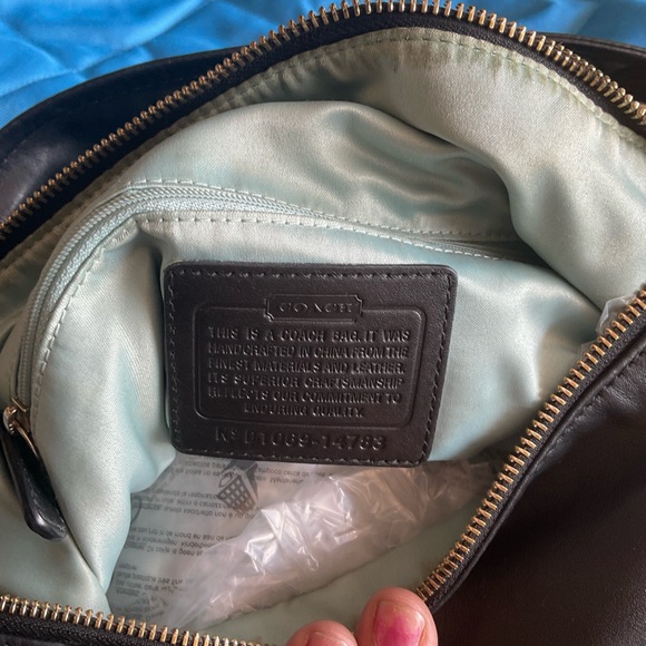 Coach - Picture 5 of 8